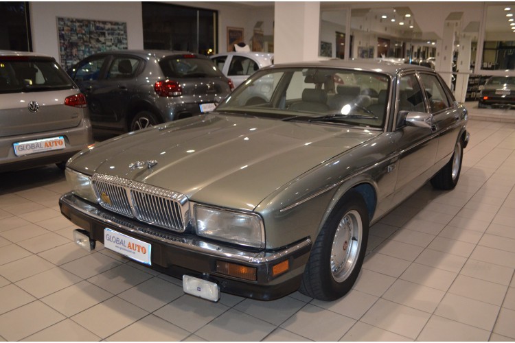 Jaguar Daimler XJ40 4.0 Cat Automatic